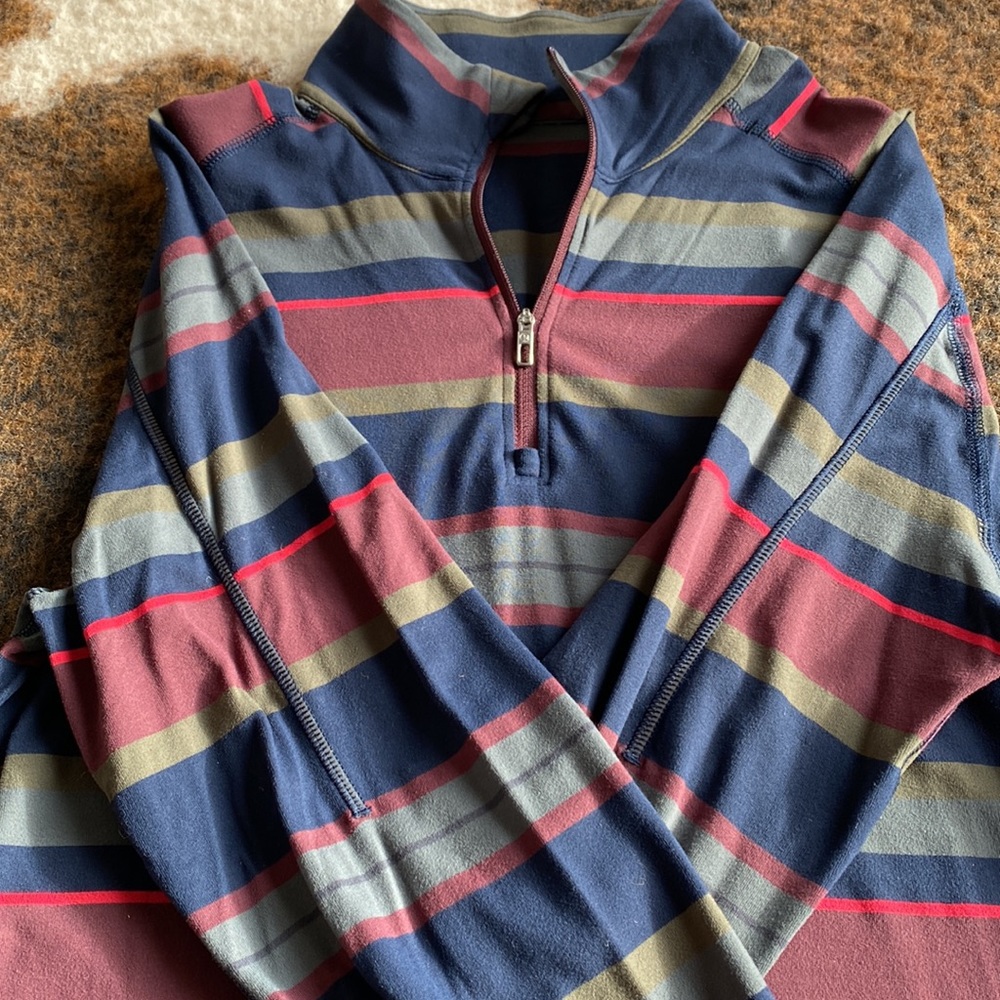 Lululemon striped men’s Shirt Zippered